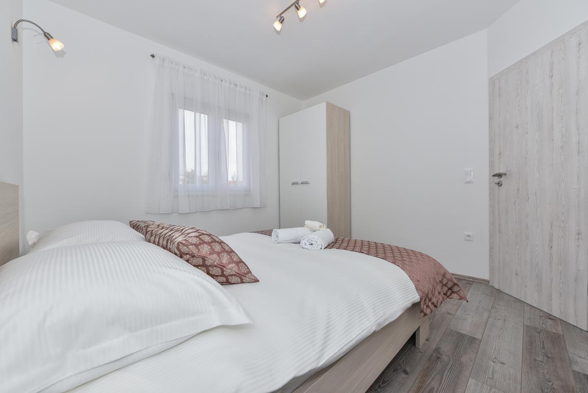 Private accommodation apartments Vrsi